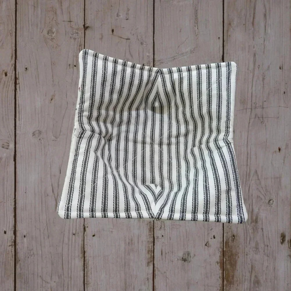 Microwave Bowl Cozy, Reversible Cows and Black and White Ticking - Picture 1 of 4